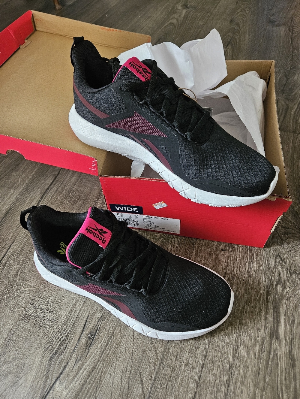 Reebok, Womens 8.5 Wide